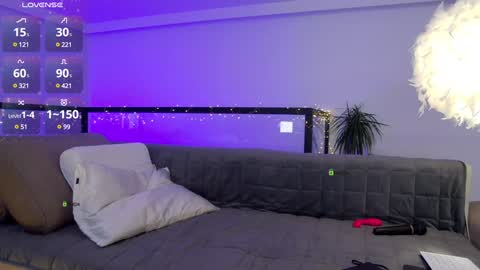 Marina online show from 12.12.24