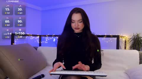 Marina online show from 12.21.24