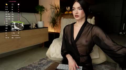 Snapshot of marypsiss chatting on 10.17.25 Marina online show from 10.17.25
