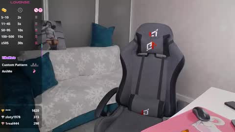 Mary online show from 10.14.25