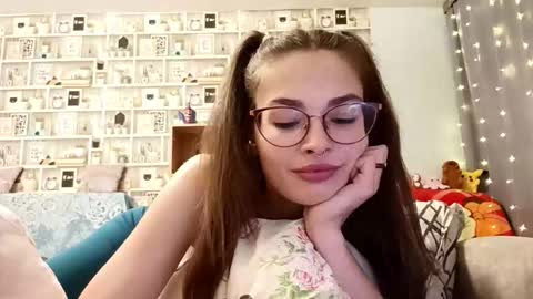 Kelly online show from 03.10.26