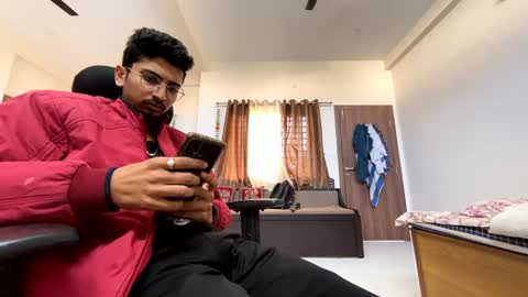 Snapshot of maskboyz2004 chatting on 12.12.24 Mask Boy online show from 12.12.24