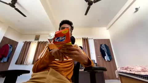 Snapshot of maskboyz2004 chatting on 12.16.24 Mask Boy online show from 12.16.24