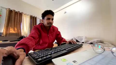 Snapshot of maskboyz2004 chatting on 01.04.25 Mask Boy online show from 01.04.25