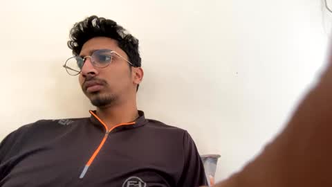 Snapshot of maskboyz2004 chatting on 01.05.25 Mask Boy online show from 01.05.25