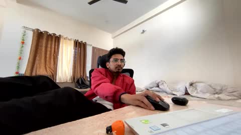 Snapshot of maskboyz2004 chatting on 01.06.25 Mask Boy online show from 01.06.25