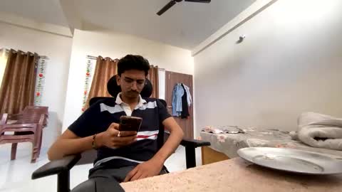 Snapshot of maskboyz2004 chatting on 01.20.25 Mask Boy online show from 01.20.25