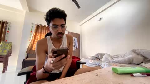 Snapshot of maskboyz2004 chatting on 01.22.25 Mask Boy online show from 01.22.25