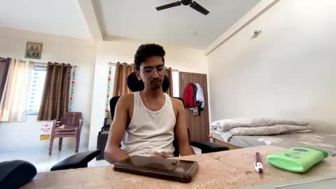 Snapshot of maskboyz2004 chatting on 01.25.25 Mask Boy online show from 01.25.25