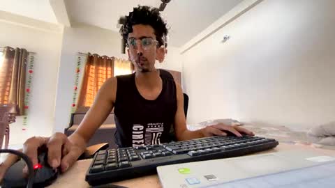 Snapshot of maskboyz2004 chatting on 02.05.25 Mask Boy online show from 02.05.25