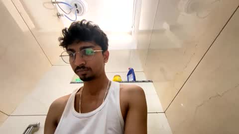 Snapshot of maskboyz2004 chatting on 02.21.25 Mask Boy online show from 02.21.25