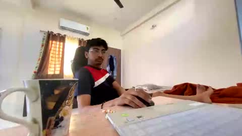 Snapshot of maskboyz2004 chatting on 03.09.25 Mask Boy online show from 03.09.25