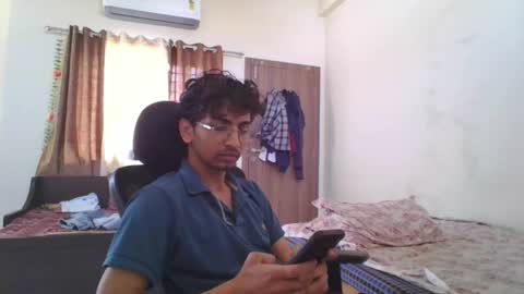 Snapshot of maskboyz2004 chatting on 09.17.25 Mask Boy online show from 09.17.25