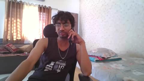 Snapshot of maskboyz2004 chatting on 10.11.25 Mask Boy online show from 10.11.25