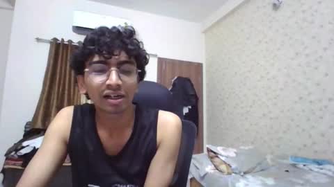 Snapshot of maskboyz2004 chatting on 10.15.25 Mask Boy online show from 10.15.25