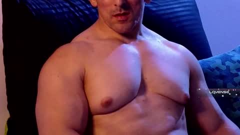 Snapshot of masked_bodybuilder chatting on 03.04.25 masked_bodybuilder online show from 03.04.25