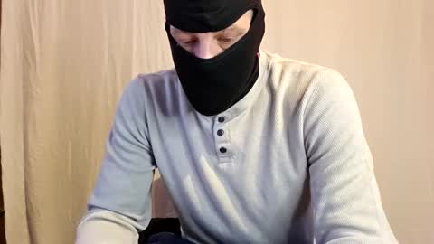 Snapshot of maskedyogaman chatting on 02.08.26 maskedyogaman online show from 02.08.26