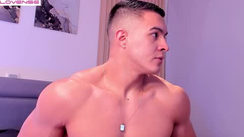 Mason Bennet online show from 10.05.25