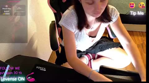 Snapshot of massageofyourlife chatting on 01.18.25 Queeny Kathy  Online at 2030 MEZ Sunday  Wednesday online show from 01.18.25