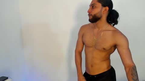 Snapshot of massatgeserotics chatting on 01.04.25 I Am Odin online show from 01.04.25