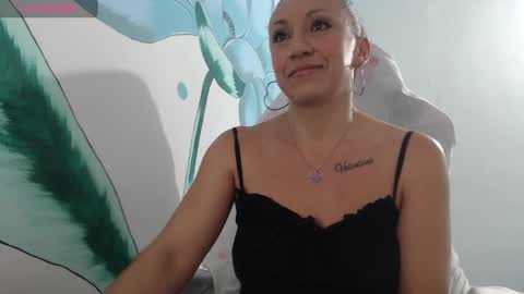 Snapshot of massielferretis chatting on 03.03.25 massiel ferreti online show from 03.03.25