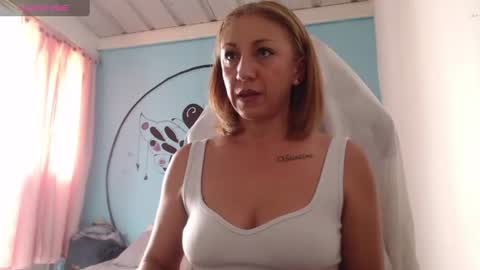 Snapshot of massielferretis chatting on 09.10.25 massiel ferreti online show from 09.10.25