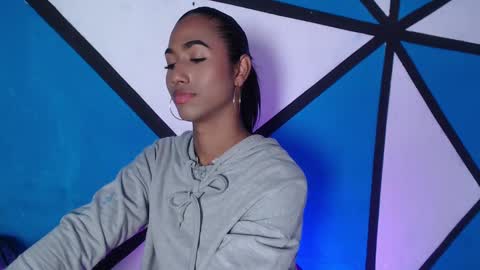 Snapshot of massielhot chatting on 10.04.25 massielhot online show from 10.04.25