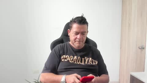 Snapshot of massimo_danger chatting on 10.23.25 massimo_danger online show from 10.23.25