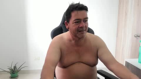 Snapshot of massimo_danger chatting on 10.30.25 massimo_danger online show from 10.30.25