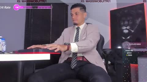 Snapshot of massimo_g chatting on 12.10.24 I am Massimo online show from 12.10.24