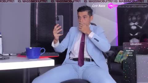 Snapshot of massimo_g chatting on 09.28.25 I am Massimo online show from 09.28.25