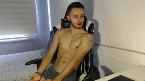 Snapshot of massimo_jiovano chatting on 01.23.25 massimo online show from 01.23.25