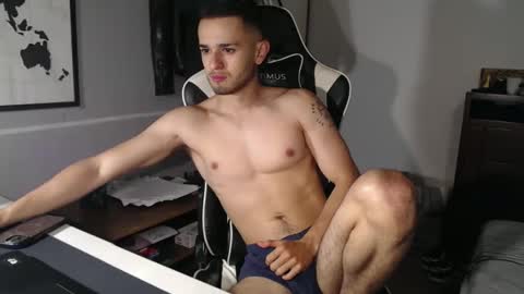 Snapshot of massimo_jiovano chatting on 10.06.25 massimo online show from 10.06.25