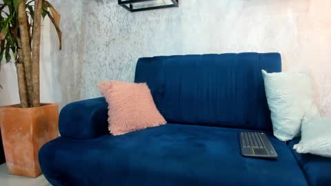Snapshot of massimocontie_ chatting on 01.28.25 Massimo Contie online show from 01.28.25