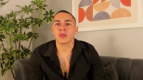 Snapshot of massimocontie_ chatting on 09.11.25 Massimo Contie online show from 09.11.25