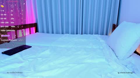 Eve   Independent model online show from 12.16.24