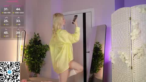 Maya online show from 09.28.25