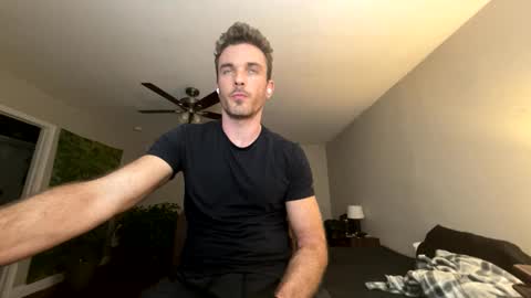 Snapshot of master_louie chatting on 12.25.24 muskyjockdick online show from 12.25.24