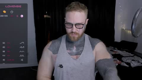 Snapshot of master_oil chatting on 12.23.24 Huge Alex online show from 12.23.24