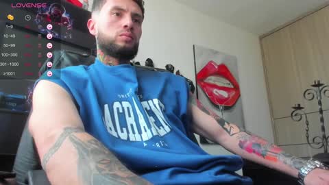 Snapshot of master_steven_01 chatting on 12.18.24 steven online show from 12.18.24