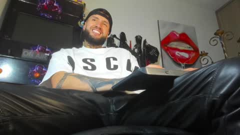 Snapshot of master_steven_01 chatting on 12.27.24 steven online show from 12.27.24