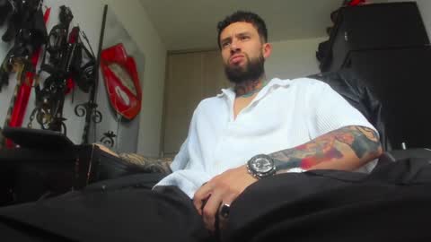 Snapshot of master_steven_01 chatting on 12.30.24 steven online show from 12.30.24