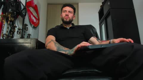 Snapshot of master_steven_01 chatting on 01.30.25 steven online show from 01.30.25