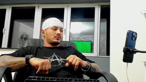 Snapshot of masterchris12 chatting on 12.09.24 masterchris12 online show from 12.09.24