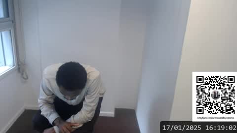 Snapshot of masterdomfuck chatting on 01.17.25 Masterdomfuck online show from 01.17.25