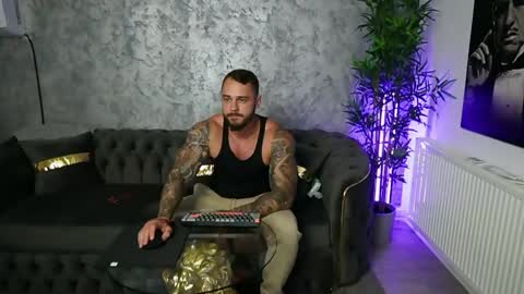 Snapshot of masterkingmuscle chatting on 05.11.26 masterkingmuscle online show from 05.11.26