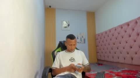Snapshot of mastermorenohot23 chatting on 04.27.26 mastermorenohot23 online show from 04.27.26