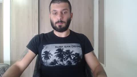 Snapshot of masterofinfatuation chatting on 12.04.24   online show from 12.04.24