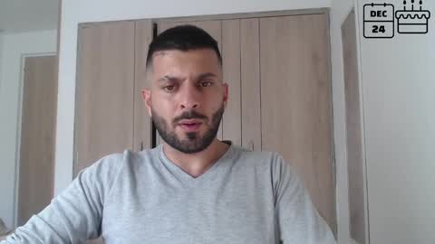 Snapshot of masterofinfatuation chatting on 12.19.24   online show from 12.19.24