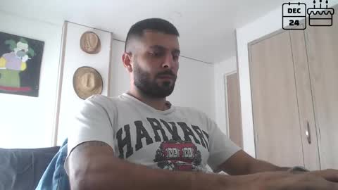 Snapshot of masterofinfatuation chatting on 12.22.24   online show from 12.22.24